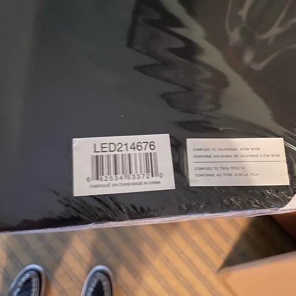 LED lighted Dogs/Cats Christmas wall art - Picture 5 of 5